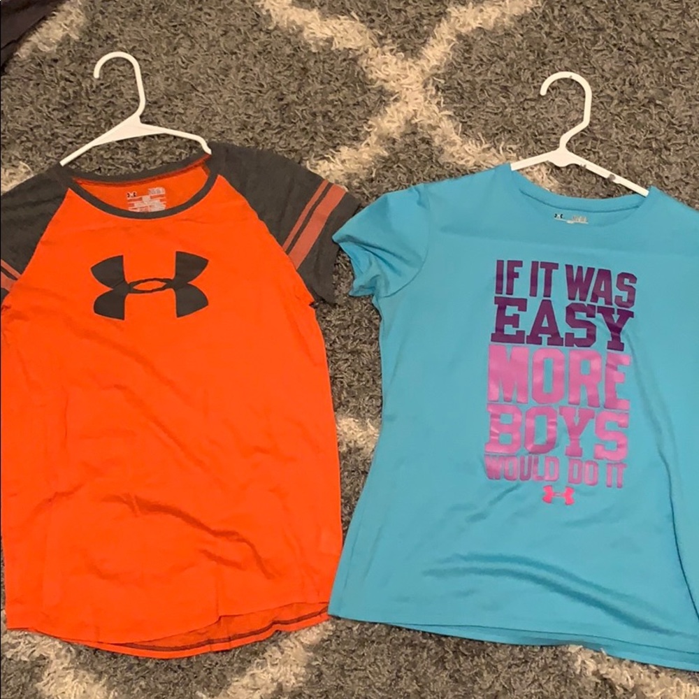 Under armour girls large shirts